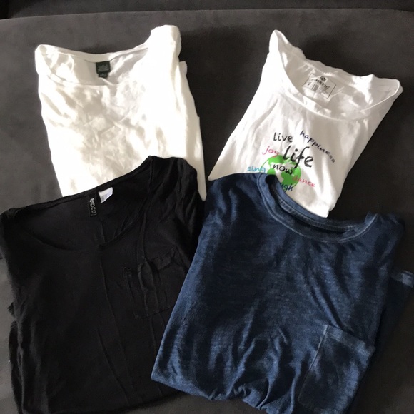 WOMEN Lot Of Four Variety Tees | S - Picture 1 of 14